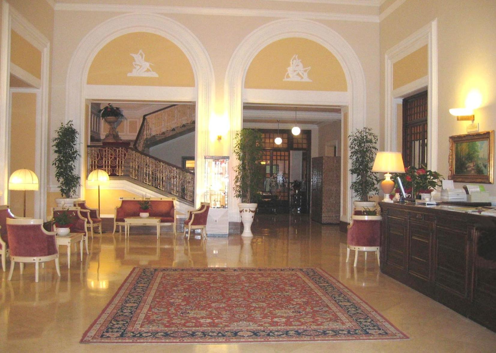 Hotel Grand Plaza & Maggiore