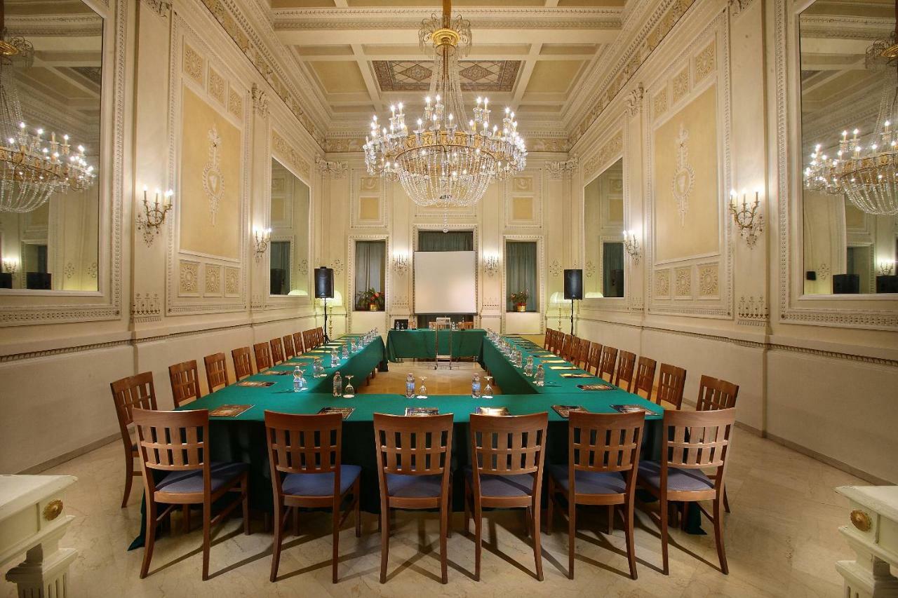 Hotel Grand Plaza & Maggiore 4*
